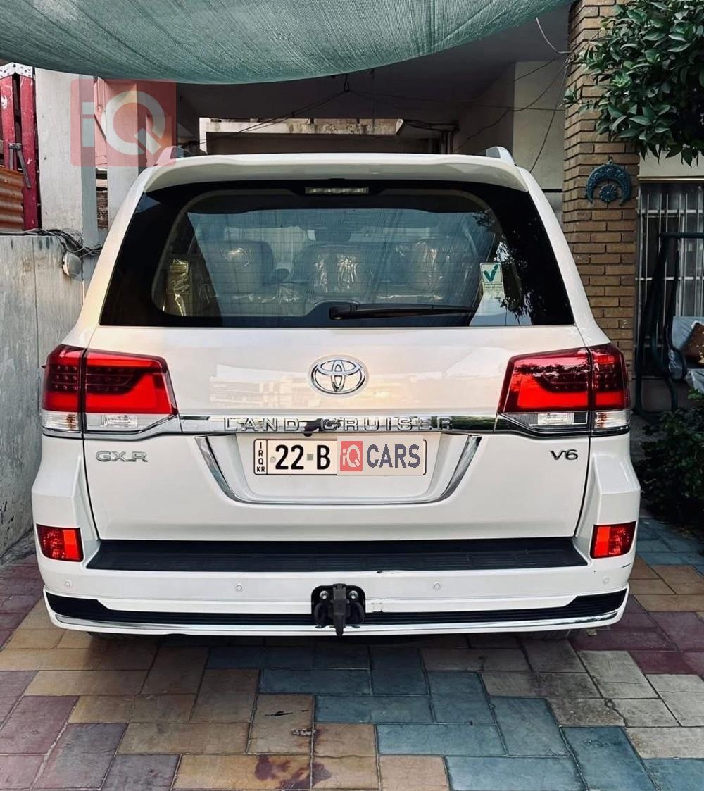 تويوتا لاندكروزر